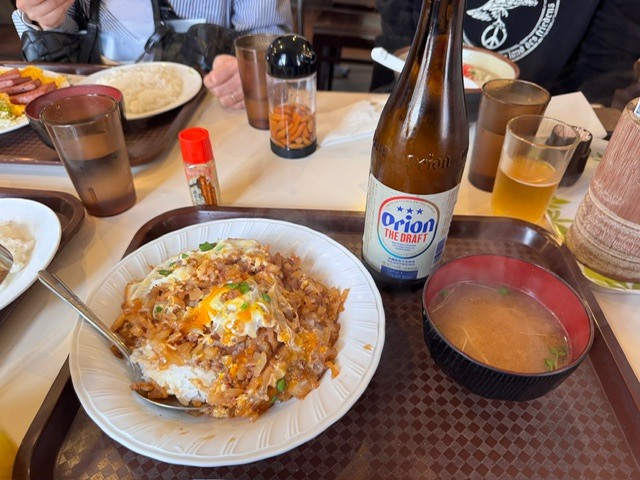 学芸大学 美容室に、Hair Esthe Hi-Deは、あります。学芸大学 美容院に、Hair Esthe Hi-Deはあります。Hair Esthe Hi-Deは目黒区学芸大学駅近くの美容院です。Hair Esthe Hi-Deは目黒区学芸大学駅近くの美容室です。祐天寺美容室近くにも、Hair Esthe Hi-Deはあります。祐天寺美容院近くにも、Hair Esthe Hi-Deはあります。Hair Esthe Hi-Deは髪にやさしく、が綺麗に艶髪になります。Hair Esthe Hi-Deは、カットがとても上手いです。Hair Esthe Hi-Deは、オシャレです。学芸大 美容院 Hair Esthe Hi-Deは、とても人気があります。学芸大 美容室 Hair Esthe Hi-Deは、40代50代60代女性に人気があります。得にボブやショートスタイルが得意で、スタイルがより立体的になります。なので立体感カットが、お客様に人気です。切りっぱなしボブカやマッシュショートも上手いです。なのでショートカットも上手いです。もちろんボブカットも上手いです。カラーも評判よく、ニューアマトラカラーがお客様に高評価です。オーガニックなヘアカラー 香草カラー色葉も人気です。ヘアマニキュアも保湿があり好評です。40代大人女性のお客様が多いです。40代ボブや40代ショートも得意です。50代大人女性も多いです、50代ボブや50代ショートも得意です。50代女性のカットは全般的に得意です。脱白髪染めハイライトカラーも好評です。60代大人女性も多いです。60代女性のカットも得意ですし、上手いと言われます。パーマもとても上手く、 クリープパーマがお客様に高評価クリープパーマしながら、髪は綺麗になります。男性のお客様もいらっしゃいます。男性のお客様は2割位です。Hair Esthe Hi-Deは、オープンした2003年からヘッドスパ「クリームバスヘアエステ」を提供しています。ヘッドスパ「クリームバスヘアエステ」は、頭皮の汚れを落とし且つ頭皮の保湿効果もあり髪に栄養を与え、艶々になります。プレミアム髪質改善トリートメントも大好評です。