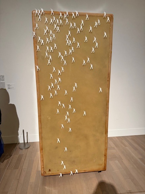 学芸大学 美容室に、Hair Esthe Hi-Deは、あります。学芸大学 美容院に、Hair Esthe Hi-Deはあります。Hair Esthe Hi-Deは目黒区学芸大学駅近くの美容院です。Hair Esthe Hi-Deは目黒区学芸大学駅近くの美容室です。祐天寺美容室近くにも、Hair Esthe Hi-Deはあります。祐天寺美容院近くにも、Hair Esthe Hi-Deはあります。Hair Esthe Hi-Deは髪にやさしく、が綺麗に艶髪になります。Hair Esthe Hi-Deは、カットがとても上手いです。Hair Esthe Hi-Deは、オシャレです。学芸大 美容院 Hair Esthe Hi-Deは、とても人気があります。学芸大 美容室 Hair Esthe Hi-Deは、40代50代60代女性に人気があります。得にボブやショートスタイルが得意で、スタイルがより立体的になります。なので立体感カットが、お客様に人気です。切りっぱなしボブカやマッシュショートも上手いです。なのでショートカットも上手いです。もちろんボブカットも上手いです。カラーも評判よく、ニューアマトラカラーがお客様に高評価です。オーガニックなヘアカラー 香草カラー色葉も人気です。ヘアマニキュアも保湿があり好評です。40代大人女性のお客様が多いです。40代ボブや40代ショートも得意です。50代大人女性も多いです、50代ボブや50代ショートも得意です。50代女性のカットは全般的に得意です。脱白髪染めハイライトカラーも好評です。60代大人女性も多いです。60代女性のカットも得意ですし、上手いと言われます。パーマもとても上手く、 クリープパーマがお客様に高評価クリープパーマしながら、髪は綺麗になります。男性のお客様もいらっしゃいます。男性のお客様は2割位です。Hair Esthe Hi-Deは、オープンした2003年からヘッドスパ「クリームバスヘアエステ」を提供しています。ヘッドスパ「クリームバスヘアエステ」は、頭皮の汚れを落とし且つ頭皮の保湿効果もあり髪に栄養を与え、艶々になります。プレミアム髪質改善トリートメントも大好評です。