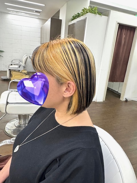 学芸大学 美容室に、Hair Esthe Hi-Deは、あります。学芸大学 美容院に、Hair Esthe Hi-Deはあります。Hair Esthe Hi-Deは目黒区学芸大学駅近くの美容院です。Hair Esthe Hi-Deは目黒区学芸大学駅近くの美容室です。祐天寺美容室近くにも、Hair Esthe Hi-Deはあります。祐天寺美容院近くにも、Hair Esthe Hi-Deはあります。Hair Esthe Hi-Deは髪にやさしく、が綺麗に艶髪になります。Hair Esthe Hi-Deは、カットがとても上手いです。Hair Esthe Hi-Deは、オシャレです。学芸大 美容院 Hair Esthe Hi-Deは、とても人気があります。学芸大 美容室 Hair Esthe Hi-Deは、40代50代60代女性に人気があります。得にボブやショートスタイルが得意で、スタイルがより立体的になります。なので立体感カットが、お客様に人気です。切りっぱなしボブカやマッシュショートも上手いです。なのでショートカットも上手いです。もちろんボブカットも上手いです。カラーも評判よく、ニューアマトラカラーがお客様に高評価です。オーガニックなヘアカラー 香草カラー色葉も人気です。ヘアマニキュアも保湿があり好評です。40代大人女性のお客様が多いです。40代ボブや40代ショートも得意です。50代大人女性も多いです、50代ボブや50代ショートも得意です。50代女性のカットは全般的に得意です。脱白髪染めハイライトカラーも好評です。60代大人女性も多いです。60代女性のカットも得意ですし、上手いと言われます。パーマもとても上手く、 クリープパーマがお客様に高評価クリープパーマしながら、髪は綺麗になります。男性のお客様もいらっしゃいます。男性のお客様は2割位です。Hair Esthe Hi-Deは、オープンした2003年からヘッドスパ「クリームバスヘアエステ」を提供しています。ヘッドスパ「クリームバスヘアエステ」は、頭皮の汚れを落とし且つ頭皮の保湿効果もあり髪に栄養を与え、艶々になります。プレミアム髪質改善トリートメントも大好評です。