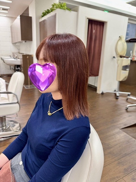 学芸大学 美容室に、Hair Esthe Hi-Deは、あります。学芸大学 美容院に、Hair Esthe Hi-Deはあります。Hair Esthe Hi-Deは目黒区学芸大学駅近くの美容院です。Hair Esthe Hi-Deは目黒区学芸大学駅近くの美容室です。祐天寺美容室近くにも、Hair Esthe Hi-Deはあります。祐天寺美容院近くにも、Hair Esthe Hi-Deはあります。Hair Esthe Hi-Deは髪にやさしく、が綺麗に艶髪になります。Hair Esthe Hi-Deは、カットがとても上手いです。Hair Esthe Hi-Deは、オシャレです。学芸大 美容院 Hair Esthe Hi-Deは、とても人気があります。学芸大 美容室 Hair Esthe Hi-Deは、40代50代60代女性に人気があります。得にボブやショートスタイルが得意で、スタイルがより立体的になります。なので立体感カットが、お客様に人気です。切りっぱなしボブカやマッシュショートも上手いです。なのでショートカットも上手いです。もちろんボブカットも上手いです。カラーも評判よく、ニューアマトラカラーがお客様に高評価です。オーガニックなヘアカラー 香草カラー色葉も人気です。ヘアマニキュアも保湿があり好評です。40代大人女性のお客様が多いです。40代ボブや40代ショートも得意です。50代大人女性も多いです、50代ボブや50代ショートも得意です。50代女性のカットは全般的に得意です。脱白髪染めハイライトカラーも好評です。60代大人女性も多いです。60代女性のカットも得意ですし、上手いと言われます。パーマもとても上手く、 クリープパーマがお客様に高評価クリープパーマしながら、髪は綺麗になります。男性のお客様もいらっしゃいます。男性のお客様は2割位です。Hair Esthe Hi-Deは、オープンした2003年からヘッドスパ「クリームバスヘアエステ」を提供しています。ヘッドスパ「クリームバスヘアエステ」は、頭皮の汚れを落とし且つ頭皮の保湿効果もあり髪に栄養を与え、艶々になります。プレミアム髪質改善トリートメントも大好評です。