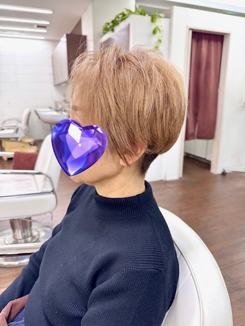 学芸大学 美容室に、Hair Esthe Hi-Deは、あります。学芸大学 美容院に、Hair Esthe Hi-Deはあります。Hair Esthe Hi-Deは目黒区学芸大学駅近くの美容院です。Hair Esthe Hi-Deは目黒区学芸大学駅近くの美容室です。祐天寺美容室近くにも、Hair Esthe Hi-Deはあります。祐天寺美容院近くにも、Hair Esthe Hi-Deはあります。Hair Esthe Hi-Deは髪にやさしく、が綺麗に艶髪になります。Hair Esthe Hi-Deは、カットがとても上手いです。Hair Esthe Hi-Deは、オシャレです。学芸大　美容院　Hair Esthe Hi-Deは、とても人気があります。学芸大　美容室　Hair Esthe Hi-Deは、40代50代60代女性に人気があります。得にボブやショートスタイルが得意で、スタイルがより立体的になります。なので立体感カットが、お客様に人気です。切りっぱなしボブカやマッシュショートも上手いです。なのでショートカットも上手いです。もちろんボブカットも上手いです。カラーも評判よく、ニューアマトラカラーがお客様に高評価です。オーガニックなヘアカラー　香草カラー色葉も人気です。ヘアマニキュアも保湿があり好評です。40代大人女性のお客様が多いです。40代ボブや40代ショートも得意です。50代大人女性も多いです、50代ボブや50代ショートも得意です。50代女性のカットは全般的に得意です。脱白髪染めハイライトカラーも好評です。60代大人女性も多いです。60代女性のカットも得意ですし、上手いと言われます。パーマもとても上手く、　クリープパーマがお客様に高評価クリープパーマしながら、髪は綺麗になります。男性のお客様もいらっしゃいます。男性のお客様は2割位です。Hair Esthe Hi-Deは、オープンした2003年からヘッドスパ「クリームバスヘアエステ」を提供しています。ヘッドスパ「クリームバスヘアエステ」は、頭皮の汚れを落とし且つ頭皮の保湿効果もあり髪に栄養を与え、艶々になります。プレミアム髪質改善トリートメントも大好評です。