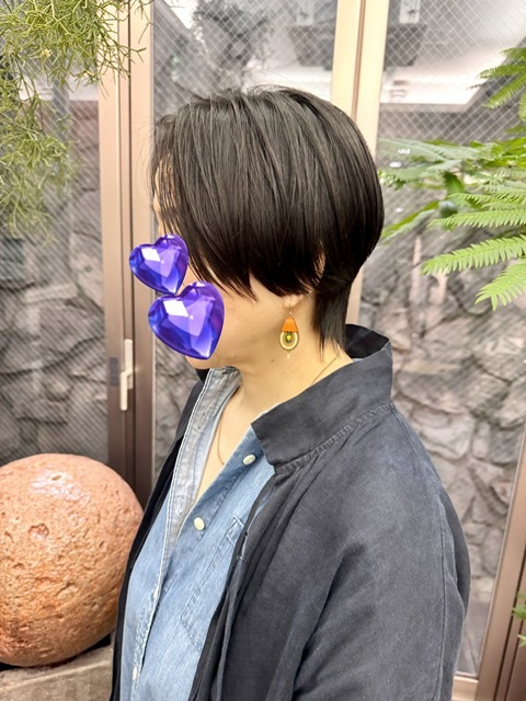 学芸大学 美容室に、Hair Esthe Hi-Deは、あります。学芸大学 美容院に、Hair Esthe Hi-Deはあります。Hair Esthe Hi-Deは目黒区学芸大学駅近くの美容院です。Hair Esthe Hi-Deは目黒区学芸大学駅近くの美容室です。祐天寺美容室近くにも、Hair Esthe Hi-Deはあります。祐天寺美容院近くにも、Hair Esthe Hi-Deはあります。Hair Esthe Hi-Deは髪にやさしく、が綺麗に艶髪になります。Hair Esthe Hi-Deは、カットがとても上手いです。Hair Esthe Hi-Deは、オシャレです。学芸大　美容院　Hair Esthe Hi-Deは、とても人気があります。学芸大　美容室　Hair Esthe Hi-Deは、40代50代60代女性に人気があります。得にボブやショートスタイルが得意で、スタイルがより立体的になります。なので立体感カットが、お客様に人気です。切りっぱなしボブカやマッシュショートも上手いです。なのでショートカットも上手いです。もちろんボブカットも上手いです。カラーも評判よく、ニューアマトラカラーがお客様に高評価です。オーガニックなヘアカラー　香草カラー色葉も人気です。ヘアマニキュアも保湿があり好評です。40代大人女性のお客様が多いです。40代ボブや40代ショートも得意です。50代大人女性も多いです、50代ボブや50代ショートも得意です。50代女性のカットは全般的に得意です。脱白髪染めハイライトカラーも好評です。60代大人女性も多いです。60代女性のカットも得意ですし、上手いと言われます。パーマもとても上手く、　クリープパーマがお客様に高評価クリープパーマしながら、髪は綺麗になります。男性のお客様もいらっしゃいます。男性のお客様は2割位です。Hair Esthe Hi-Deは、オープンした2003年からヘッドスパ「クリームバスヘアエステ」を提供しています。ヘッドスパ「クリームバスヘアエステ」は、頭皮の汚れを落とし且つ頭皮の保湿効果もあり髪に栄養を与え、艶々になります。プレミアム髪質改善トリートメントも大好評です。