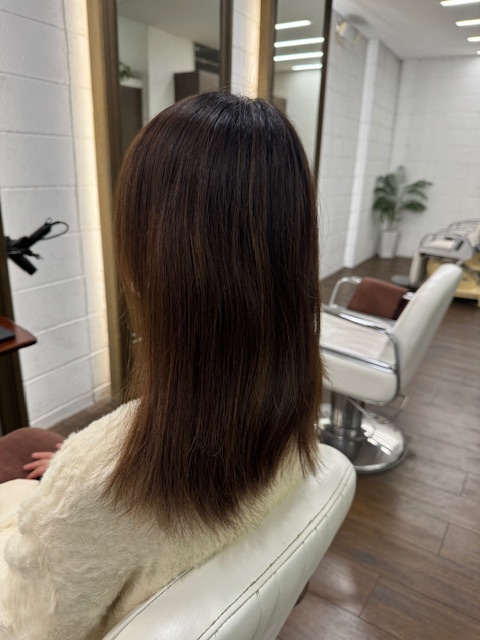 学芸大学 美容室に、Hair Esthe Hi-Deは、あります。学芸大学 美容院に、Hair Esthe Hi-Deはあります。Hair Esthe Hi-Deは目黒区学芸大学駅近くの美容室です。Hair Esthe Hi-Deは、東急東横線沿い駅近くの美容室です。Hair Esthe Hi-Deは、東急東横線沿い駅近くの美容院です。祐天寺美容室近くにも、Hair Esthe Hi-Deはあります。祐天寺美容院近くにも、Hair Esthe Hi-Deはあります。Hair Esthe Hi-Deは目黒区学芸大学駅近くの美容院です。Hair Esthe Hi-Deは目黒区学芸大学駅近くの美容室です。Hair Esthe Hi-Deは髪にやさしく、が綺麗に艶髪になります。Hair Esthe Hi-Deカットがとても上手いです。Hair Esthe Hi-Deは、オシャレです。学芸大　美容院　Hair Esthe Hi-Deは、とても人気があります。学芸大　美容室　Hair Esthe Hi-Deは、40代50代女性に人気があります。得にボブやショートスタイルが得意で、スタイルがより立体的になります。なので立体感カットが、お客様に人気です。切りっぱなしボブやマッシュショートも得意です。カラーも評判よく、ニューアマトラカラーがお客様に高評価です。オーガニックなヘアカラー　香草カラー色葉も人気です。ヘアマニキュアも保湿があり好評です。40代大人女性のお客様が多いです。40代ボブや40代ショートも得意です。50代大人女性も多いです脱白髪染めカラーも好評です。60代大人女性も多いですパーマもとても上手く、　クリープパーマがお客様に高評価クリープパーマしながら、髪は綺麗になります。Hair Esthe Hi-Deは、オープンした2003年からヘッドスパ「クリームバスヘアエステ」を提供しています。ヘッドスパ「クリームバスヘアエステ」は、頭皮の汚れを落とし且つ頭皮の保湿効果もあり髪に栄養を与え、艶々になります。プレミアム髪質改善トリートメントも大好評です。