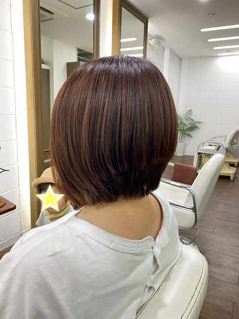 学芸大学美容室にHair Esthe Hi-Deは、あります。学芸大学美容院にも、Hair Esthe Hi-Deはあります。Hair Esthe Hi-Deは目黒区学芸大学駅近くの美容室です。祐天寺美容室近くにも、Hair Esthe Hi-Deはあります。祐天寺美容院にも、Hair Esthe Hi-Deはあります。Hair Esthe Hi-Deは髪にやさしく、が綺麗に艶髪になります。Hair Esthe Hi-Deカットがとても上手いです。得にボブやショートスタイルが得意です。カラーも評判よく、ニューアマトラカラーがお客様に高評価です。オーガニックなヘアカラー　香草カラー色葉も人気です。パーマもとても上手く、　クリープパーマがお客様に高評価クリープパーマしながら、髪は綺麗になります。Hair Esthe Hi-Deは、オープンした2003年からヘッドスパ「クリームバスヘアエステ」を提供しています。ヘッドスパ「クリームバスヘアエステ」は、頭皮の汚れを落とし且つ頭皮の保湿効果もあり髪に栄養を与え、艶々になります。プレミアム髪質改善トリートメントで、「イオンコネクト・トリートメント」も大好評です。コロナ感染対策を万全にしております。新型コロナウイルス感染拡大防止を徹底して、お客様が安心して来店出来るようにしております。お客様同士が接触しないよう、サロン自体を個室的にしています。