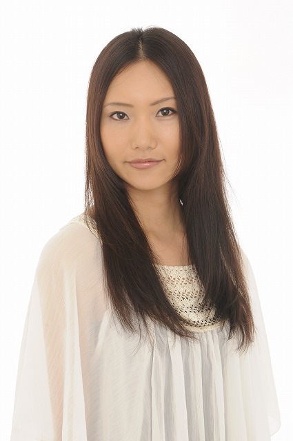 学芸大学美容室に、Hair Esthe Hi-Deは、あります。学芸大学美容院に、Hair Esthe Hi-Deはあります。Hair Esthe Hi-Deは目黒区学芸大学駅近くの美容室です。祐天寺美容室近くにも、Hair Esthe Hi-Deはあります。祐天寺美容院近くにも、Hair Esthe Hi-Deはあります。Hair Esthe Hi-Deは目黒区学芸大学駅近くの美容院です。Hair Esthe Hi-Deは髪にやさしく、が綺麗に艶髪になります。Hair Esthe Hi-Deカットがとても上手いです。得にボブやショートスタイルが得意で、スタイルがより立体的になります。なので立体感カットが、お客様に人気です。切りっぱなしボブやマッシュショートも得意です。カラーも評判よく、ニューアマトラカラーがお客様に高評価です。オーガニックなヘアカラー　香草カラー色葉も人気です。主に40代のお客様が多いです。40代ボブや40代ショートも得意です。脱白髪染めカラーも好評です。パーマもとても上手く、　クリープパーマがお客様に高評価クリープパーマしながら、髪は綺麗になります。Hair Esthe Hi-Deは、オープンした2003年からヘッドスパ「クリームバスヘアエステ」を提供しています。ヘッドスパ「クリームバスヘアエステ」は、頭皮の汚れを落とし且つ頭皮の保湿効果もあり髪に栄養を与え、艶々になります。プレミアム髪質改善トリートメントで、「イオンコネクト・トリートメント」も大好評です。コロナ感染対策を万全にしております。新型コロナウイルス感染拡大防止を徹底して、お客様が安心して来店出来るようにしております。お客様同士が接触しないよう、サロン自体を個室的にしています。