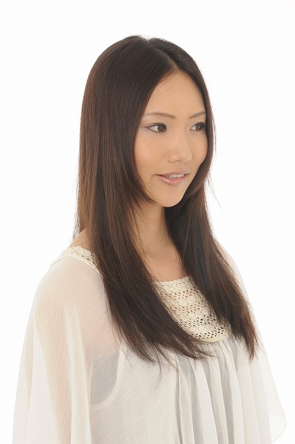 学芸大学美容室に、Hair Esthe Hi-Deは、あります。学芸大学美容院に、Hair Esthe Hi-Deはあります。Hair Esthe Hi-Deは目黒区学芸大学駅近くの美容室です。祐天寺美容室近くにも、Hair Esthe Hi-Deはあります。祐天寺美容院近くにも、Hair Esthe Hi-Deはあります。Hair Esthe Hi-Deは目黒区学芸大学駅近くの美容院です。Hair Esthe Hi-Deは髪にやさしく、が綺麗に艶髪になります。Hair Esthe Hi-Deカットがとても上手いです。得にボブやショートスタイルが得意で、スタイルがより立体的になります。なので立体感カットが、お客様に人気です。切りっぱなしボブやマッシュショートも得意です。カラーも評判よく、ニューアマトラカラーがお客様に高評価です。オーガニックなヘアカラー　香草カラー色葉も人気です。主に40代のお客様が多いです。40代ボブや40代ショートも得意です。脱白髪染めカラーも好評です。パーマもとても上手く、　クリープパーマがお客様に高評価クリープパーマしながら、髪は綺麗になります。Hair Esthe Hi-Deは、オープンした2003年からヘッドスパ「クリームバスヘアエステ」を提供しています。ヘッドスパ「クリームバスヘアエステ」は、頭皮の汚れを落とし且つ頭皮の保湿効果もあり髪に栄養を与え、艶々になります。プレミアム髪質改善トリートメントで、「イオンコネクト・トリートメント」も大好評です。コロナ感染対策を万全にしております。新型コロナウイルス感染拡大防止を徹底して、お客様が安心して来店出来るようにしております。お客様同士が接触しないよう、サロン自体を個室的にしています。